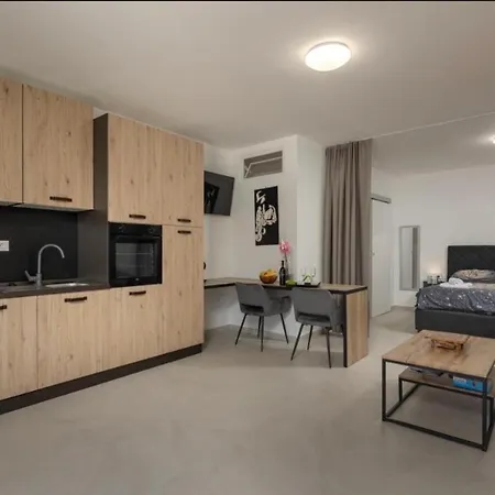 Vikis Place
